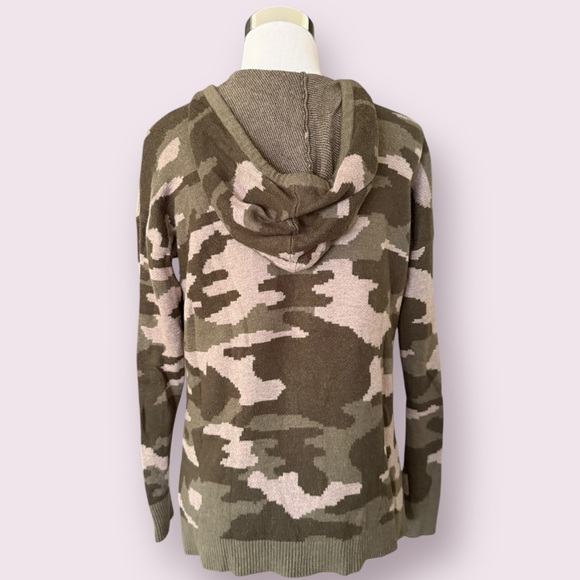 Rachel Zoe Camo Pullover Sweater Hoodie - Picture 3 of 5